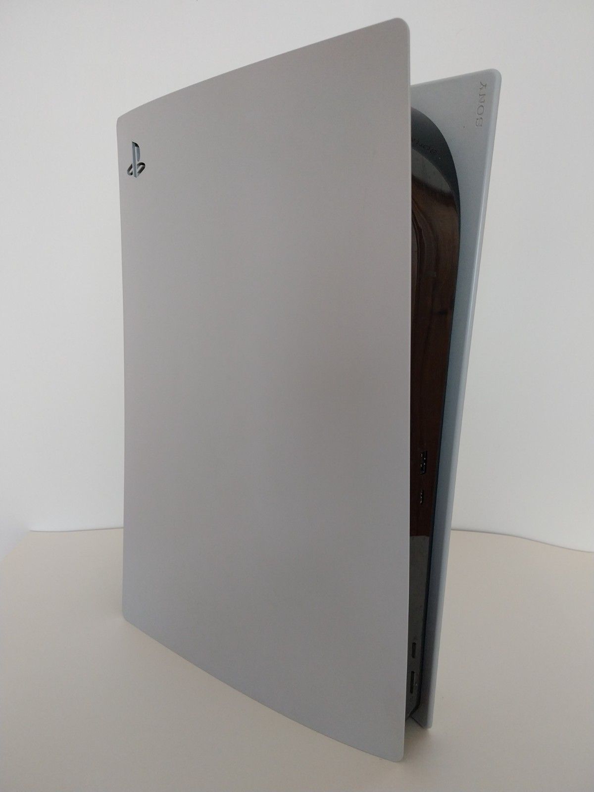 PlayStation 5 Console - Image 3